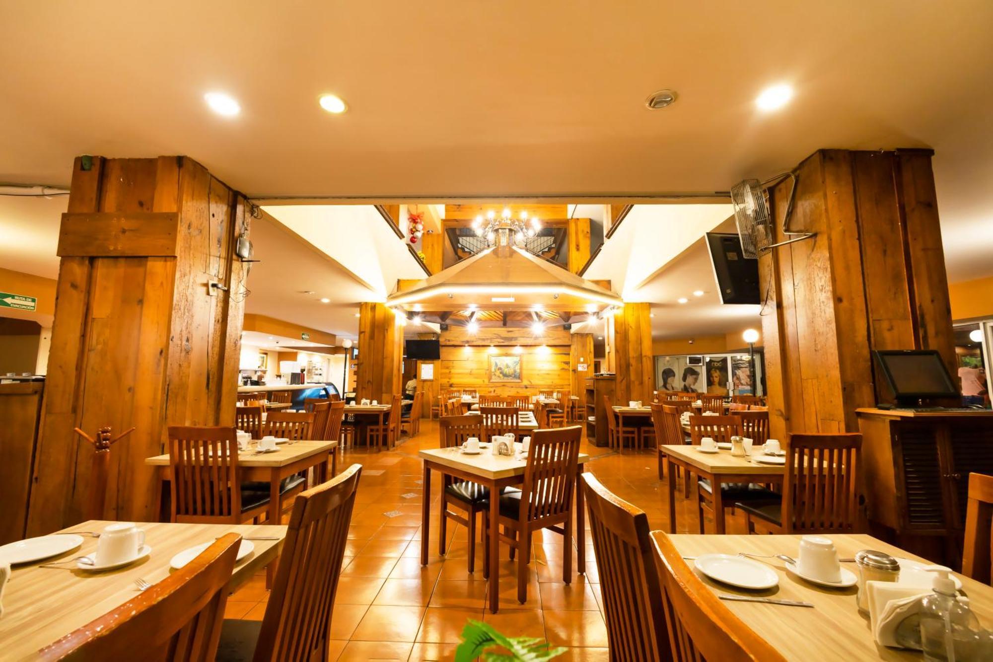 Plaza Uruapan Hotel Kültér fotó